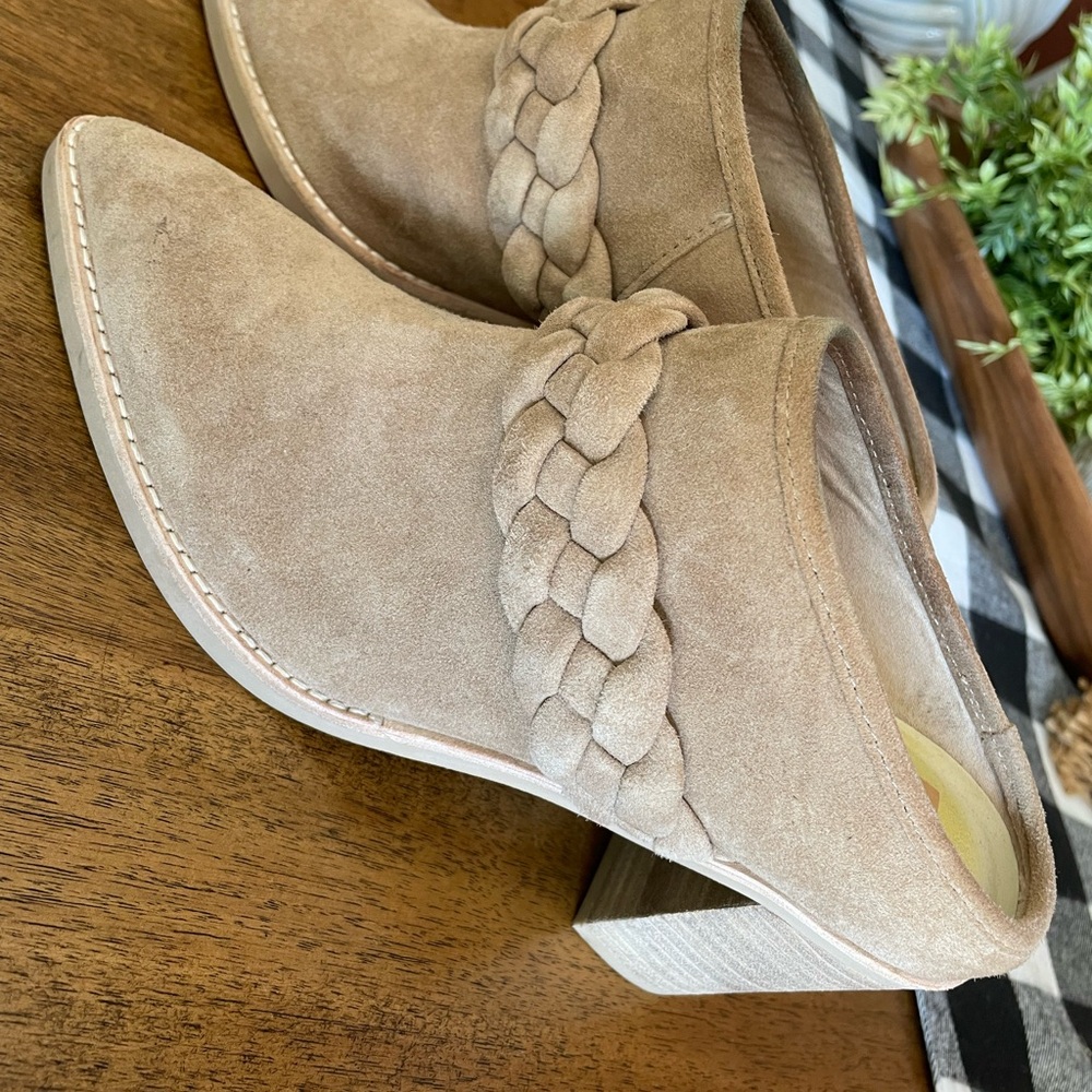 Dolce Vita Women's Tan Suede Mules - Picture 6 of 9